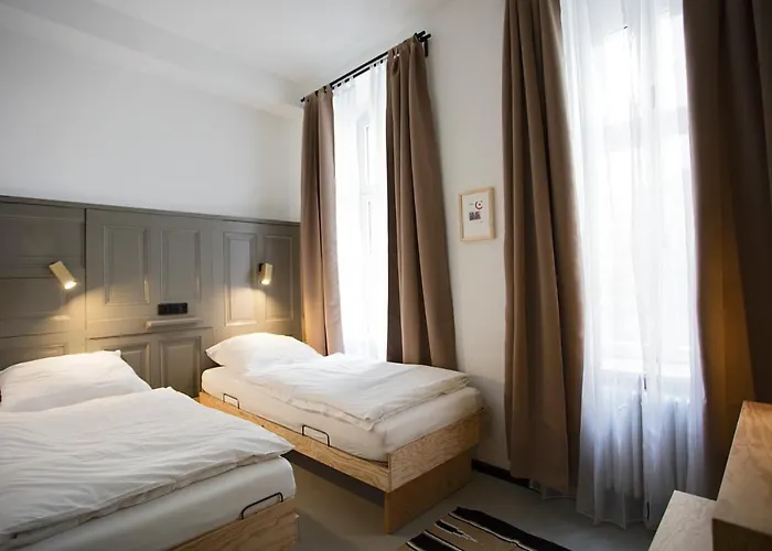 Schillinger-berlin Am Tempelhofer Feld