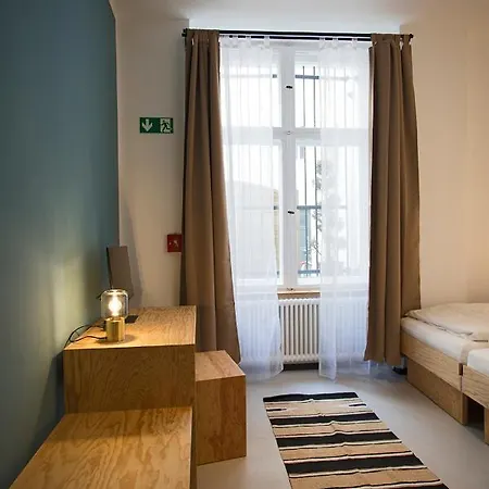 Schillinger-berlin Am Tempelhofer Feld Aparthotel *