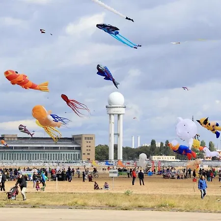 Schillinger-berlin Am Tempelhofer Feld *