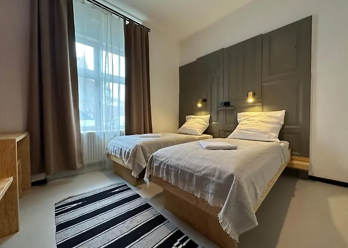 Schillinger-berlin Am Tempelhofer Feld