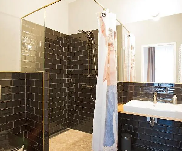 Schillinger-berlin Am Tempelhofer Feld Hotel apartamentowy 3*